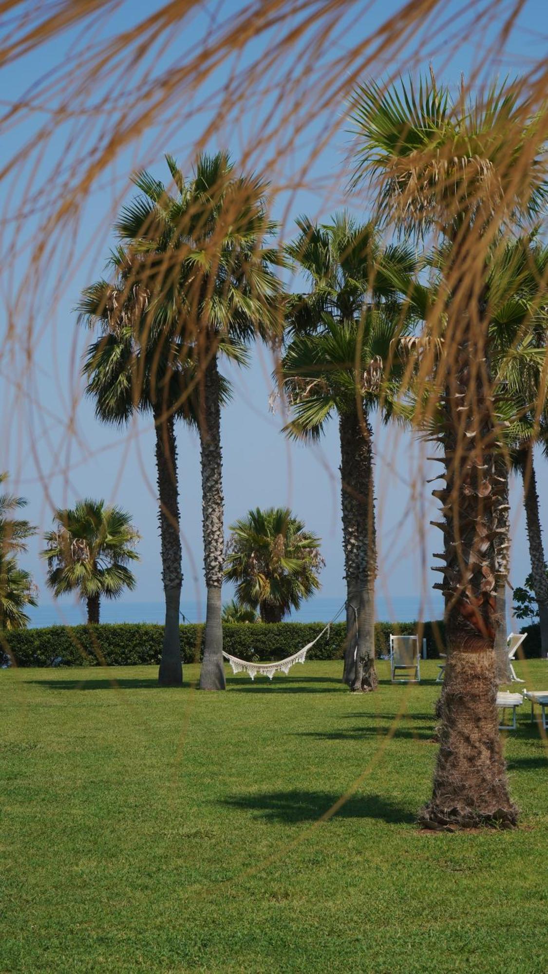 Infinity Resort Tropea Parghelia Bagian luar foto