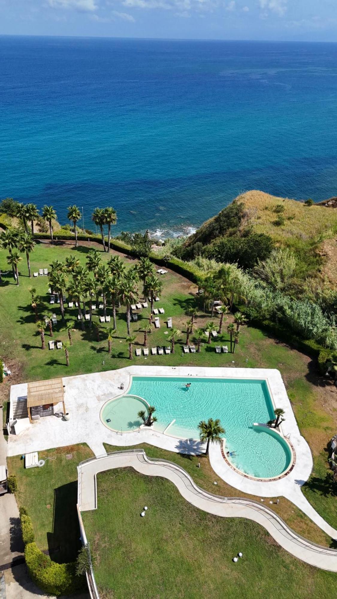 Infinity Resort Tropea Parghelia Bagian luar foto